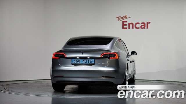 Tesla Model 3 Long Range AWD - фото 3