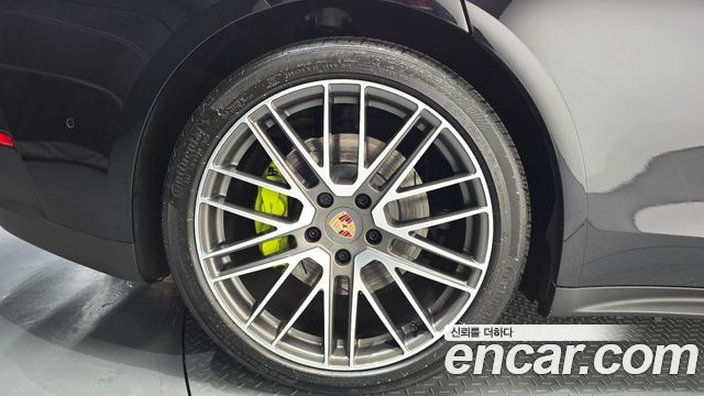 Porsche Panamera 2.9 AWD E-Hybrid - фото 3