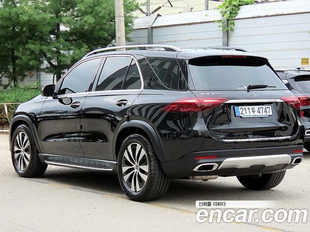 Mercedes-Benz GLE-Class W167 GLE300d 4MATIC - фото 2
