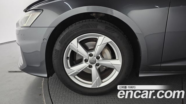 Audi A6 C8 40 TDI - фото 4