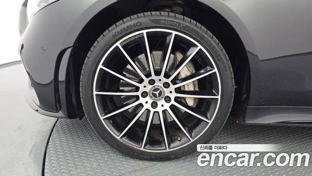 Mercedes-Benz CLS-Class C257 CLS450 4MATIC AMG Line - фото 4