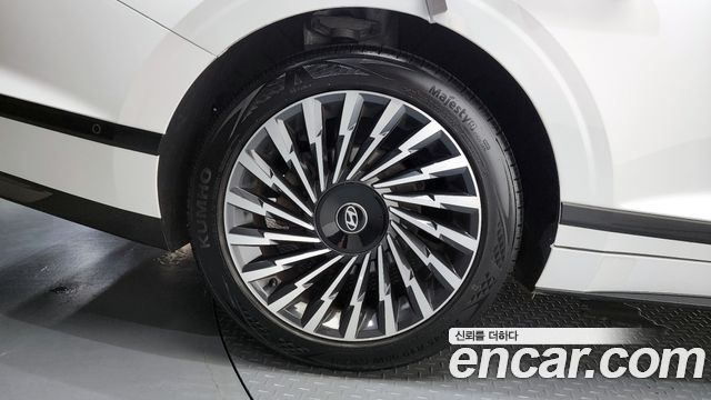 Hyundai Grandeur GN7, гибрид Calligraphy - фото 3