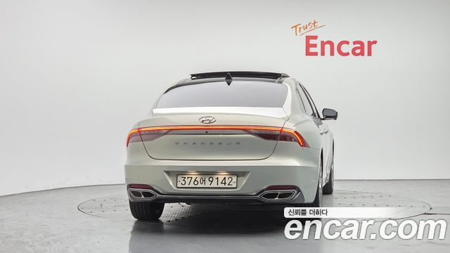Hyundai Grandeur Новый IG 2.5 Calligraphy - фото 3
