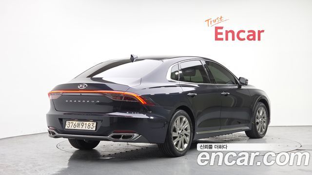 Hyundai Grandeur Новый IG, гибрид Calligraphy - фото 1