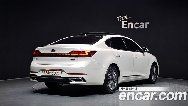 Kia K7 Premier, гибрид Noblesse - фото 1