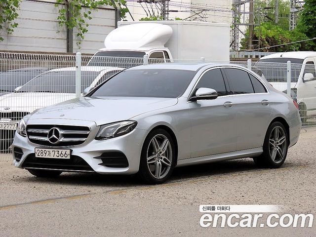 Mercedes-Benz E-Class W213 E250 AMG Line - фото 1