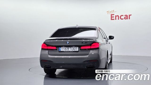 BMW 5-Series G30 530i M Sport Package - фото 3