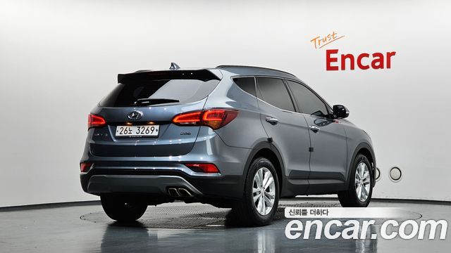 Hyundai Santafe Diesel 2.0 2WD Value Plus - фото 1