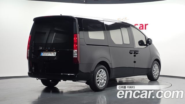 Hyundai Staria HEV 1.6 Cargo 5-Seater Modern - фото 1