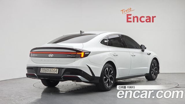 Hyundai Sonata DN8 2.0 Premium - фото 1