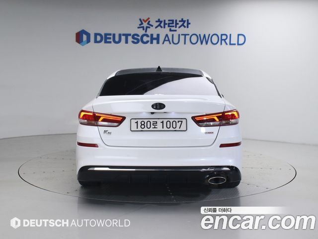 Kia K5 Новый 2-го поколения 2.0 Noblesse - фото 3