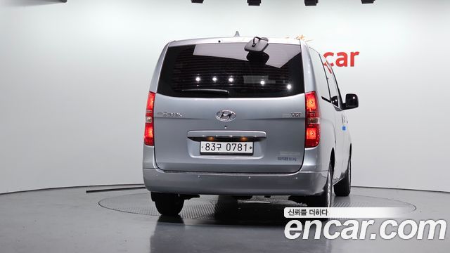 Hyundai Starex Новый Van 5-Seater Modern - фото 3