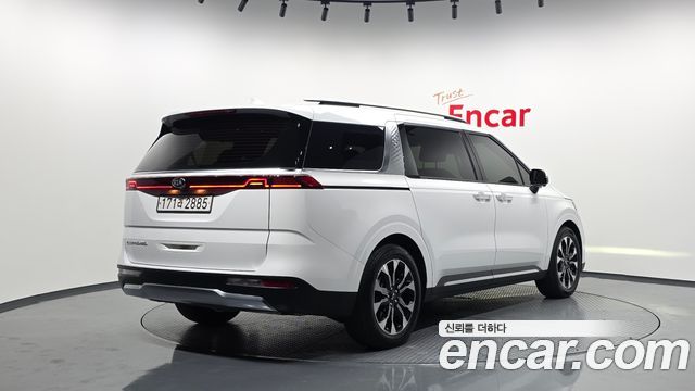 Kia Carnival 4-го поколения 9-Seater Noblesse - фото 1