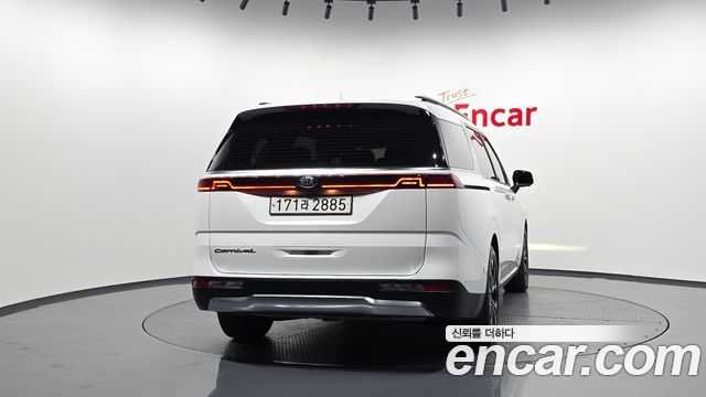 Kia Carnival 4-го поколения 9-Seater Noblesse - фото 3