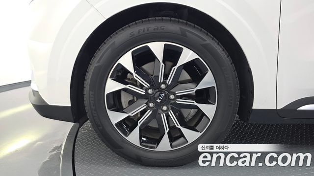 Kia Carnival 4-го поколения 9-Seater Noblesse - фото 4