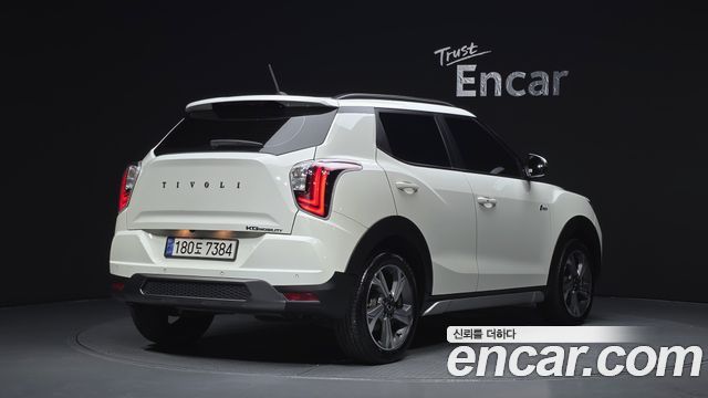 SsangYong Tivoli Новый 1.5 4WD V7 - фото 1