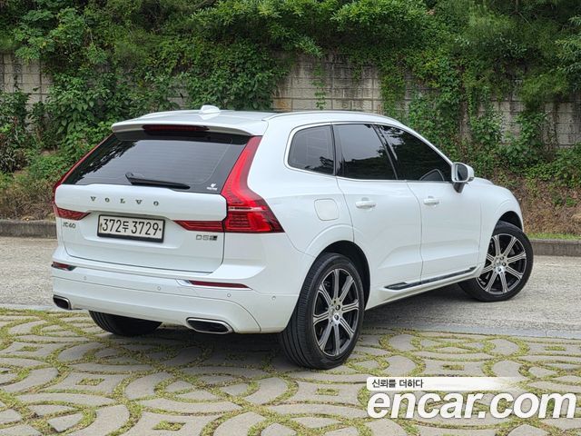 Volvo XC60 2-го поколения D5 Inscription - фото 1