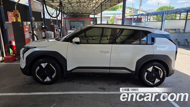 Kia EV3 Long Range 2WD Earth - фото 0