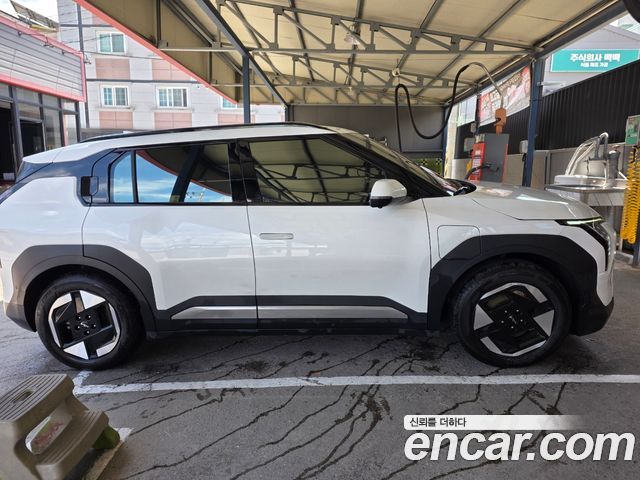 Kia EV3 Long Range 2WD Earth - фото 3