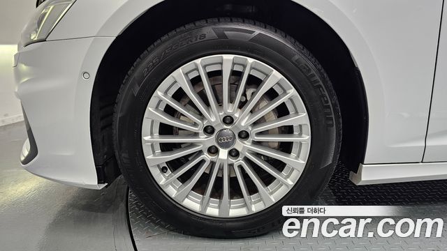 Audi A6 C8 40 TDI Premium - фото 4