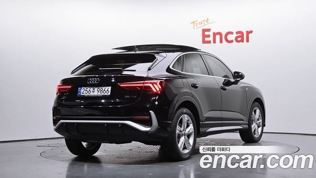 Audi Q3 F3 35 TDI Premium Sportback - фото 0