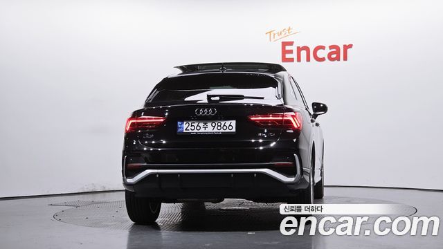 Audi Q3 F3 35 TDI Premium Sportback - фото 2