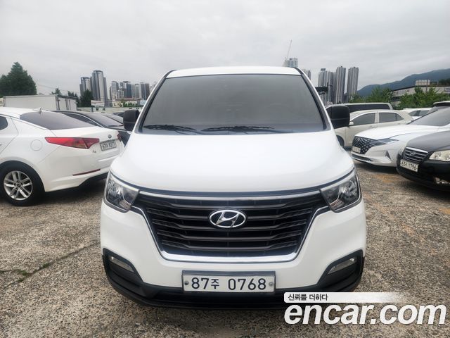 Hyundai Starex Новый Van 3-Seater Style - фото 0