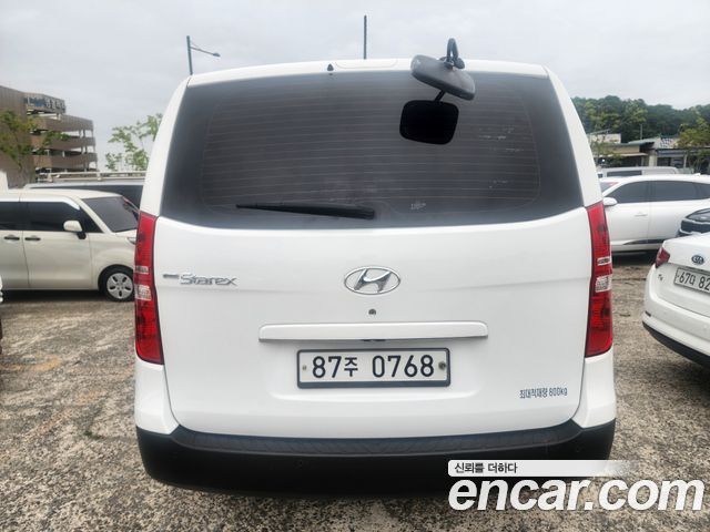 Hyundai Starex Новый Van 3-Seater Style - фото 3