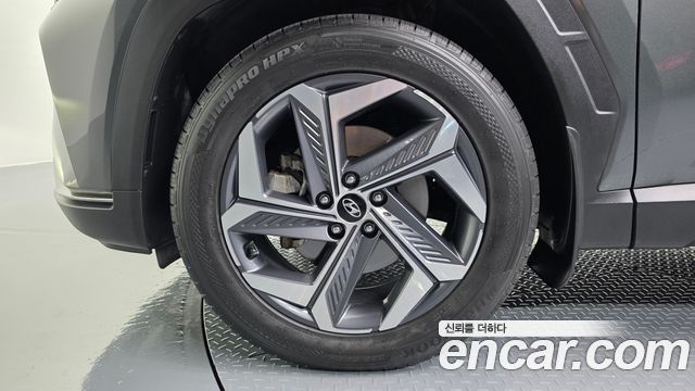 Hyundai Tucson NX4 Gasoline 1.6 Turbo 2WD Inspiration - фото 4