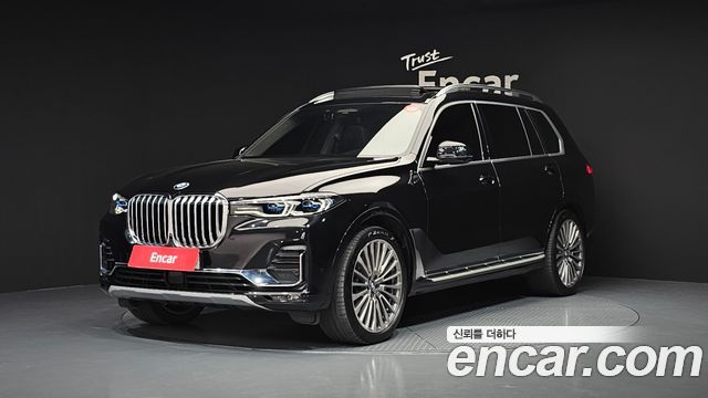 BMW X7 G07 xDrive 40i Design Pure Excellence 7-Seater - фото 0