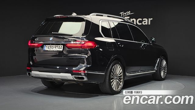 BMW X7 G07 xDrive 40i Design Pure Excellence 7-Seater - фото 1