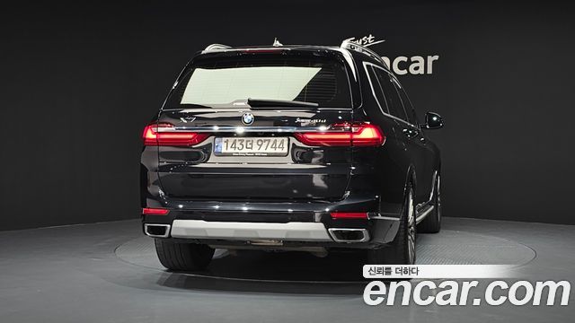 BMW X7 G07 xDrive 40i Design Pure Excellence 7-Seater - фото 3