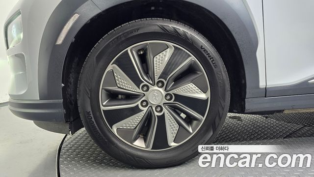 Hyundai Kona Premium - фото 4