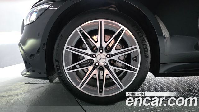 Mercedes-Benz AMG GT 4Door 43 4MATIC+ - фото 4