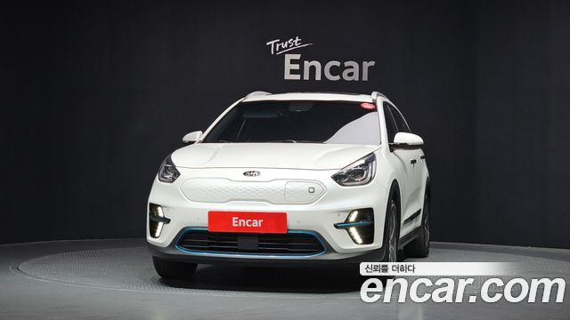 Kia Niro EV Noblesse - фото 2