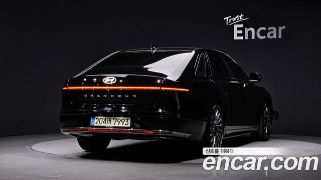 Hyundai Grandeur GN7, гибрид Calligraphy - фото 1