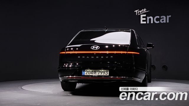 Hyundai Grandeur GN7, гибрид Calligraphy - фото 3