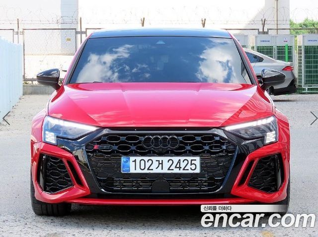 Audi RS3 2.5 TFSI Quattro - фото 0
