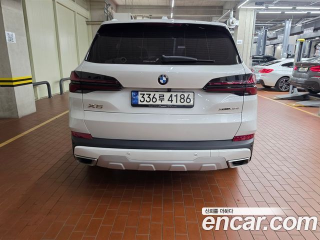 BMW X5 G05 xDrive 40i xLine - фото 2