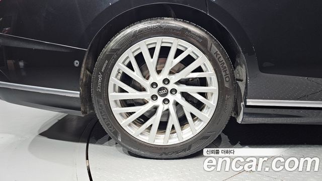 Audi A8 D5 55 TFSI Quattro LWB - фото 4