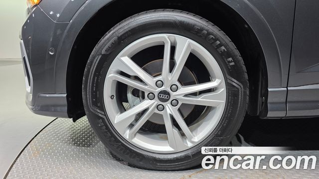 Audi Q3 F3 35 TDI Premium Sportback - фото 4