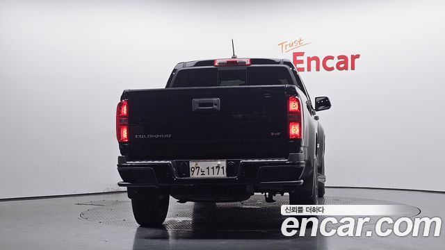 Chevrolet (GM Daewoo) Colorado 3.6 Z71-X Midnight 4WD - фото 2