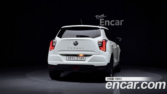 SsangYong Tivoli Gasoline 1.5 2WD V3 - фото 3