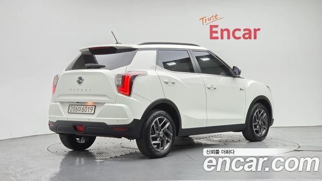SsangYong Tivoli Gasoline 1.5 2WD V3 - фото 1