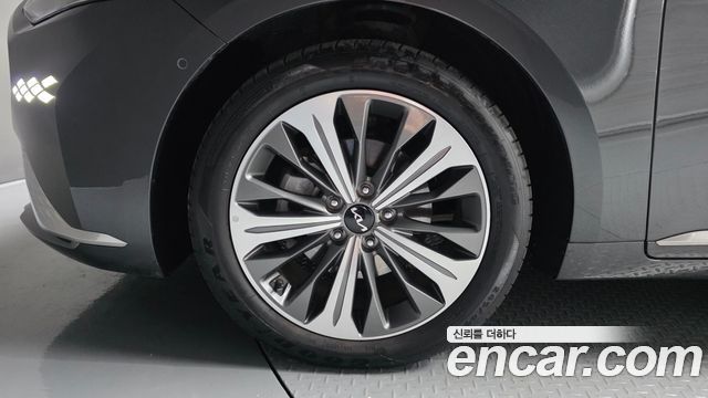 Kia K8 гибрид Noblesse - фото 4