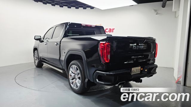 GMC Sierra Denali - фото 1