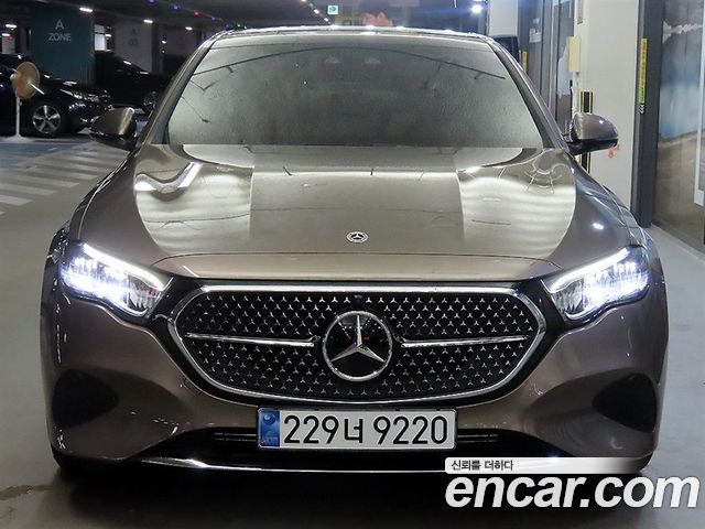 Mercedes-Benz E-Class W214 E200 Avantgarde - фото 1