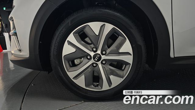 Kia Niro EV Prestige - фото 3