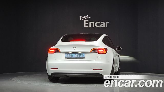 Tesla Model 3 Standard Range Plue RWD - фото 3