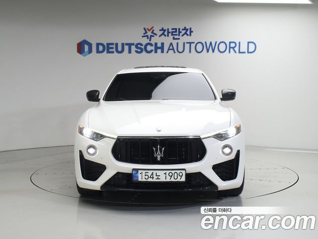 Maserati Levante 3.0 AWD GranSport - фото 3